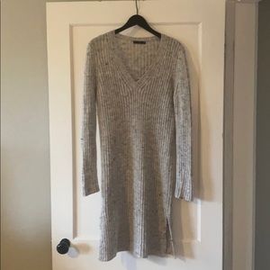 Gray v neck knit dress